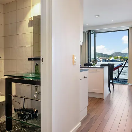 Appartamento New! Sea Front Apt. With Terrace Above The Sea! Bergen