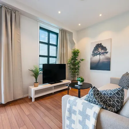 דירה New! Sea Front Apt. With Terrace Above The Sea!