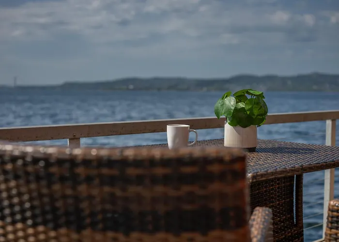 New! Sea Front Apt. With Terrace Above The Sea! Apartament *