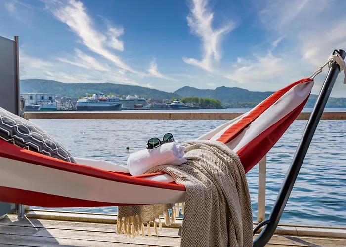 Lägenhet New! Sea Front Apt. With Terrace Above The Sea! *