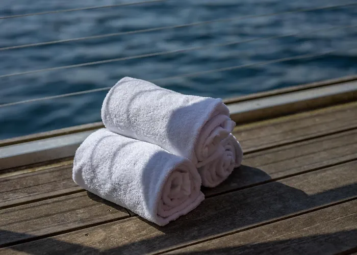 New! Sea Front Apt. With Terrace Above The Sea! Lägenhet